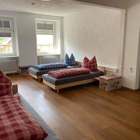 بيت شباب Natur Touristik Hostel